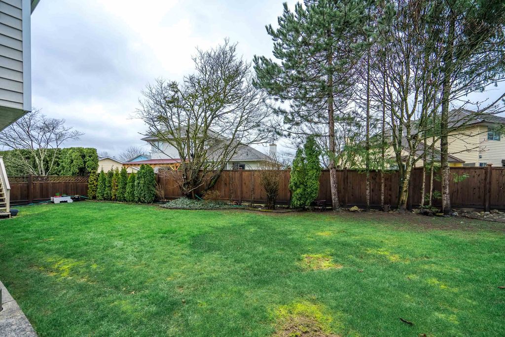 listing image 1103461465622017087