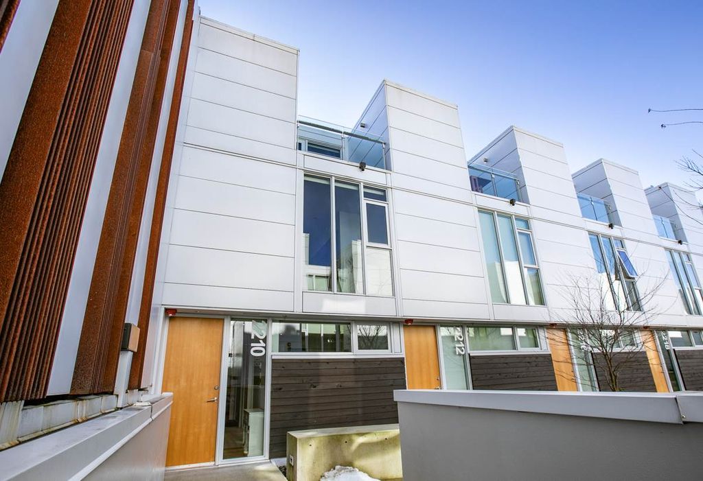 listing image 1101011683600144152