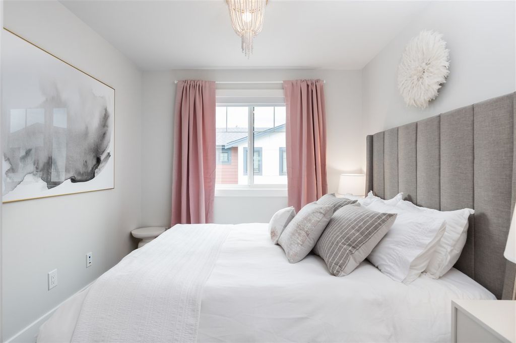listing image 1107010645723911338