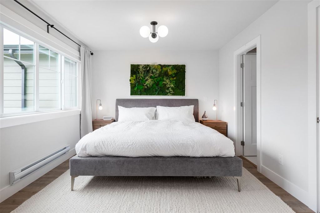 listing image 1101105191240375331