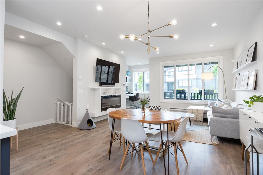 listing image 1104465526818986457