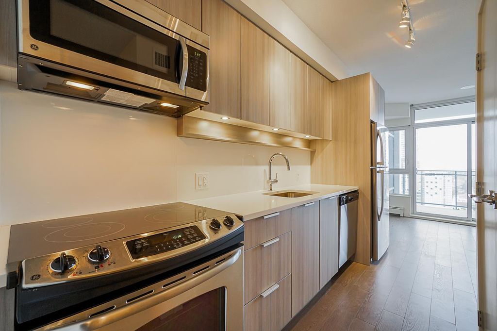 listing image 1109247972724367619