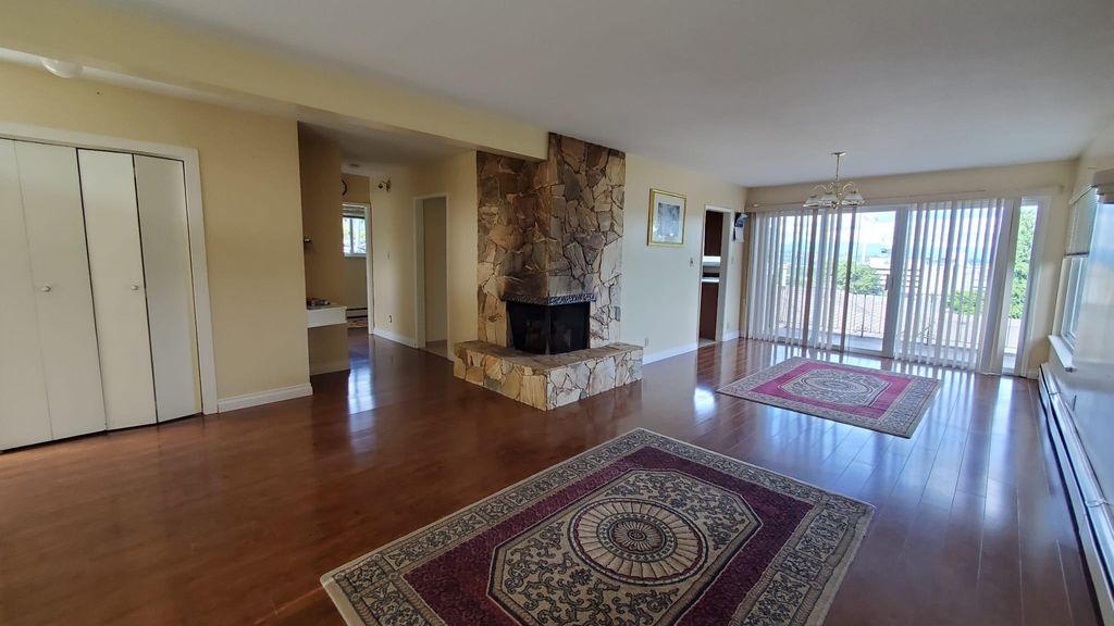 listing image 1102266971602734415