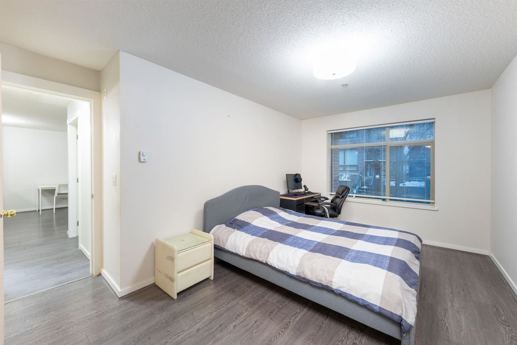 listing image 1105512538284852657