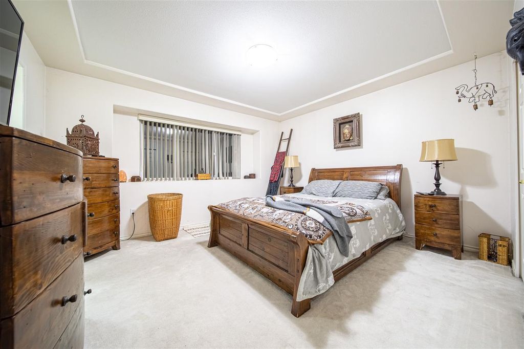 listing image 1109514557234699811