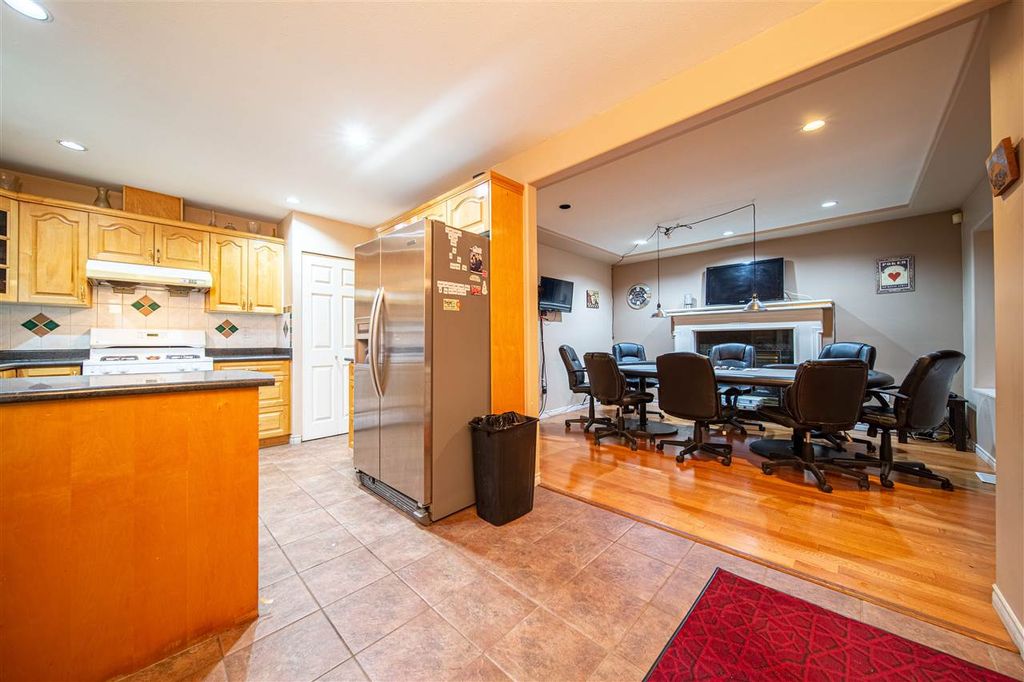 listing image 1109960934179031105