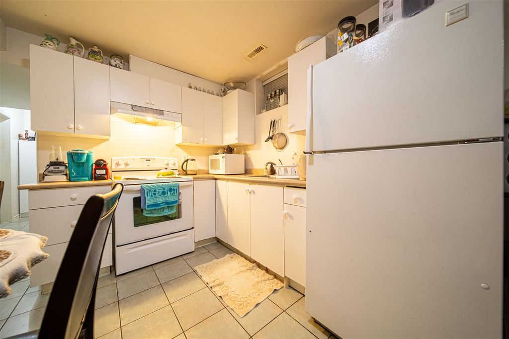 listing image 1101693443765994945