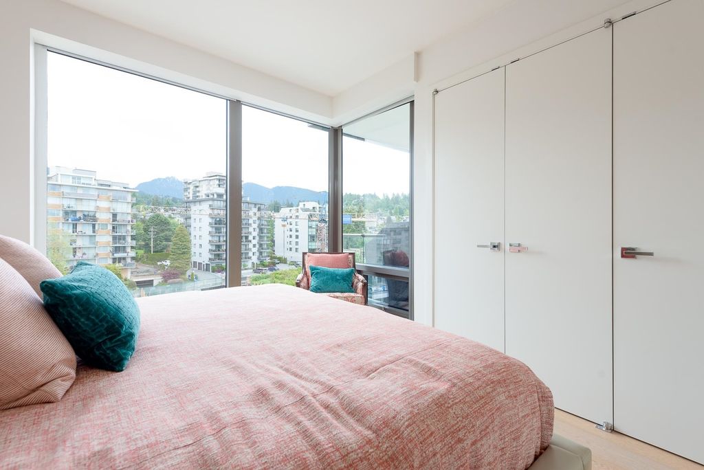 listing image 1101253124763550770