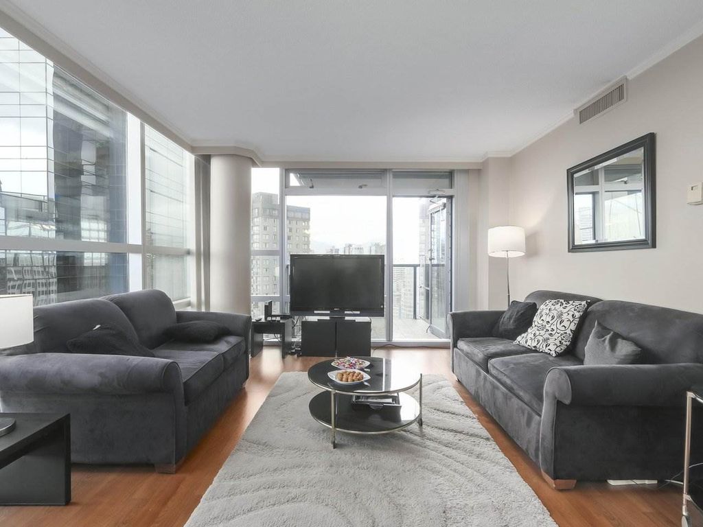 listing image 1102352327212821806