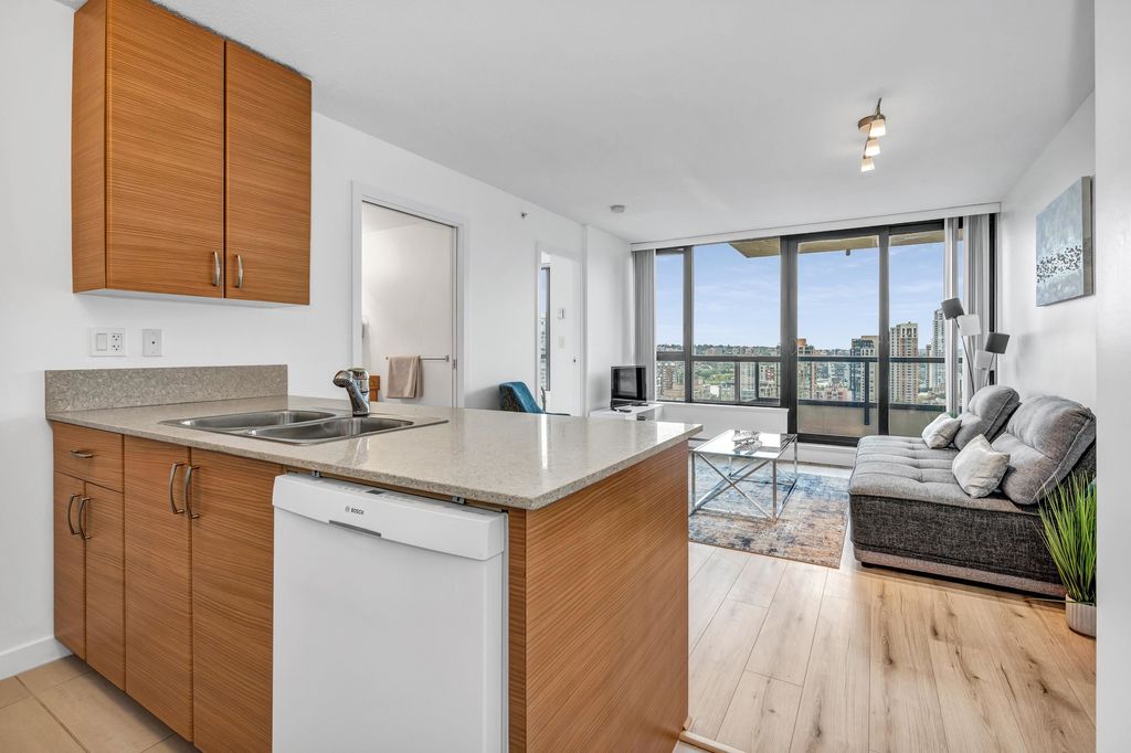 listing image 1100652639330624655