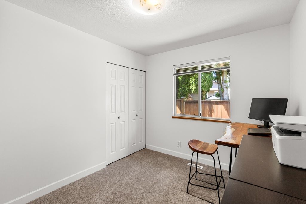 listing image 1100224996204260079