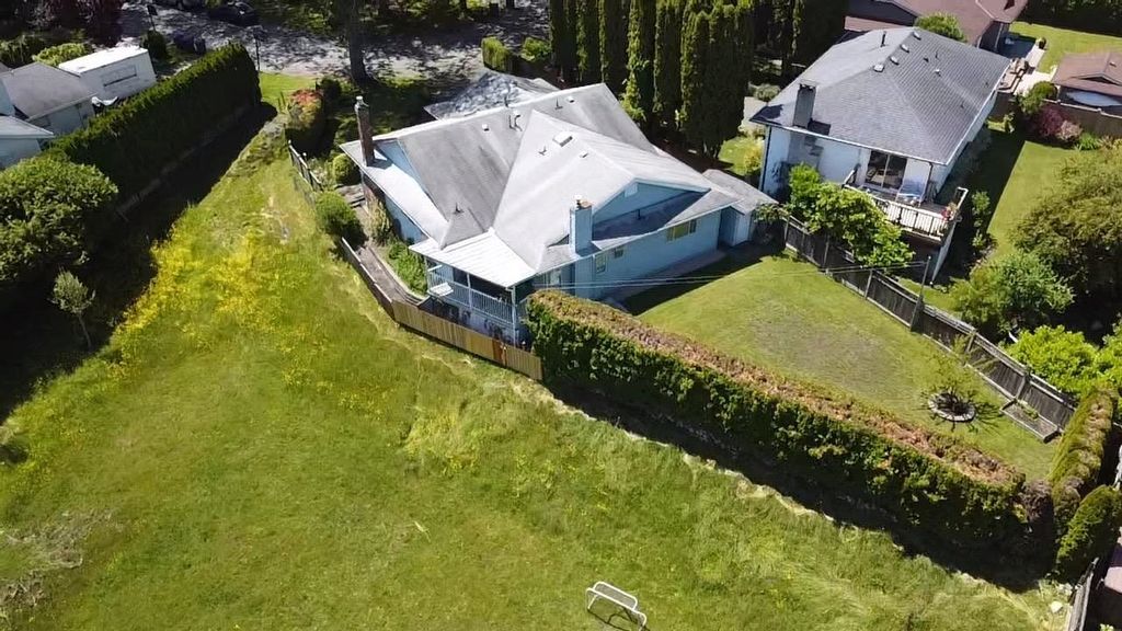 listing image 1109224599032970282