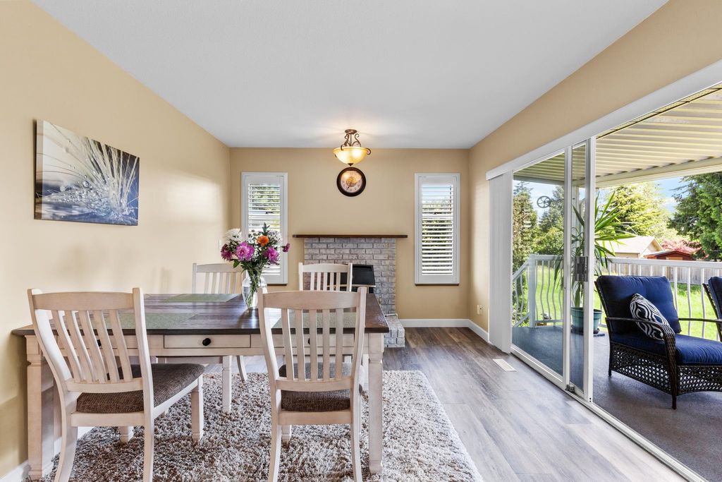 listing image 1102588699617439119