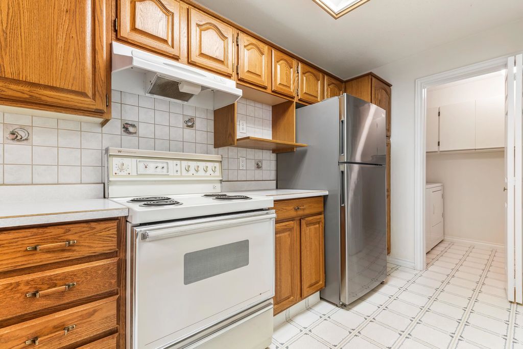 listing image 1101740295378456216