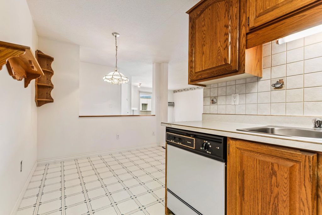 listing image 1108553743351863561