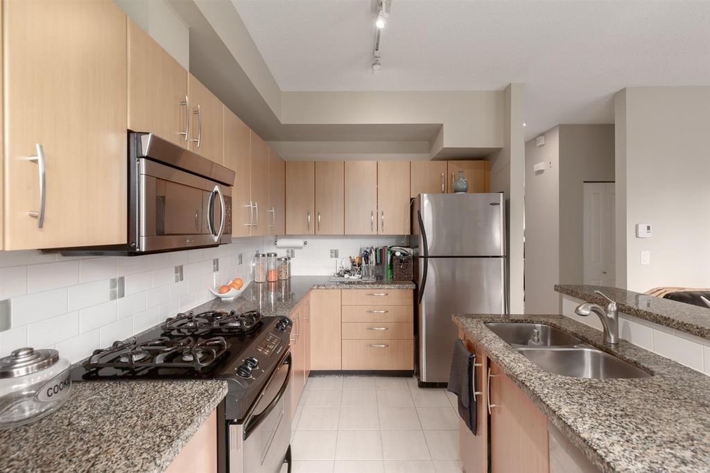 listing image 1103861895537635427