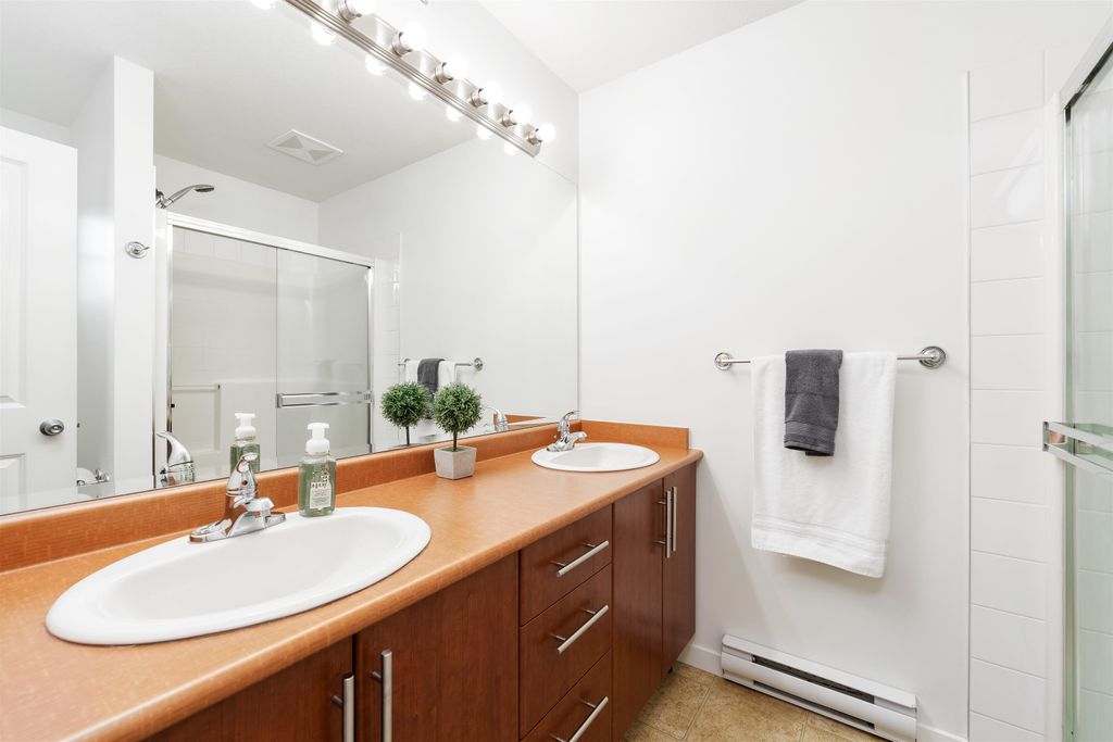 listing image 1100833641852326932