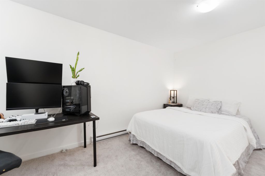 listing image 1103773355963745499