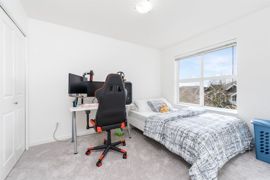 listing image 1108540275647554431