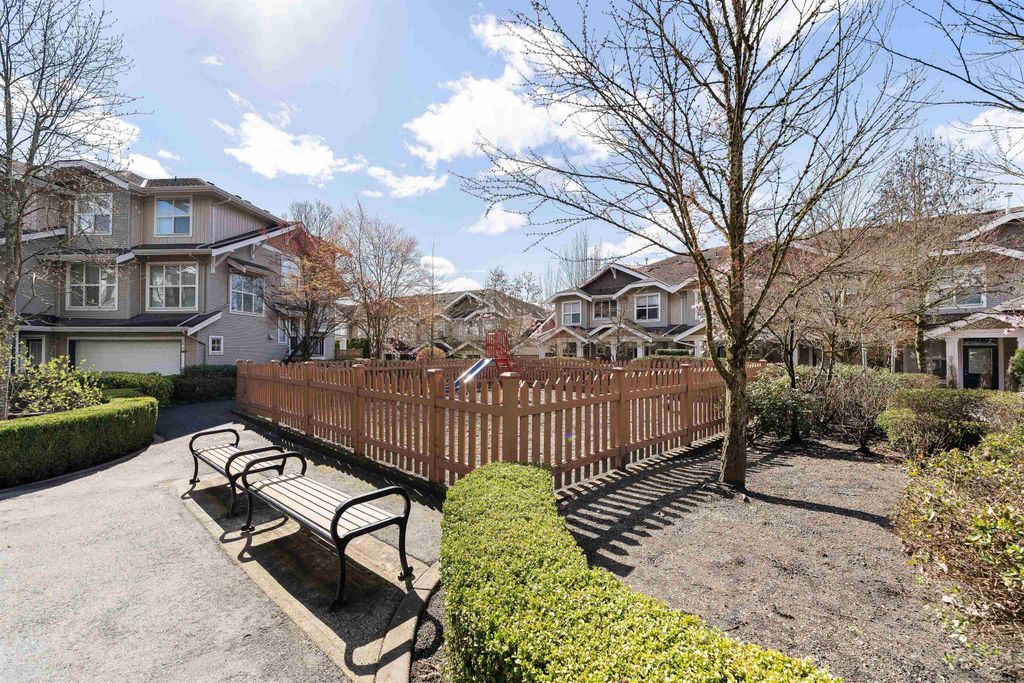listing image 1102664985950247748