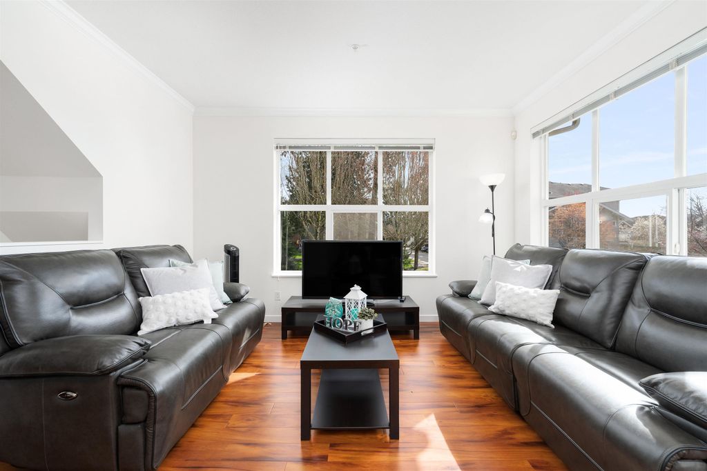 listing image 1101142794626335198