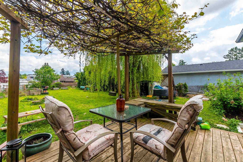 listing image 1102823855137674477