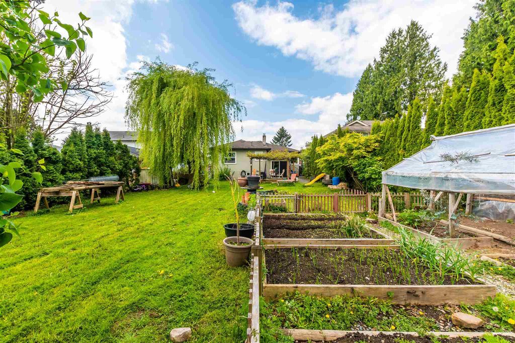 listing image 1100092095645427090