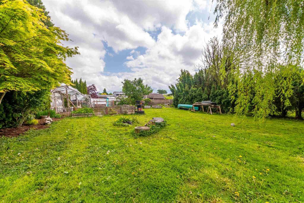 listing image 1105073967140392552
