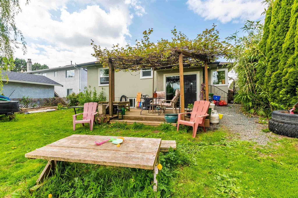 listing image 1100230172972529384