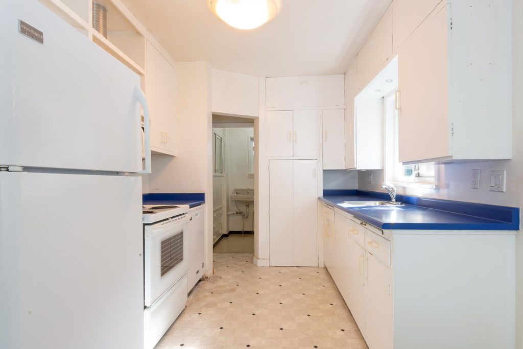 listing image 1102182014493079206