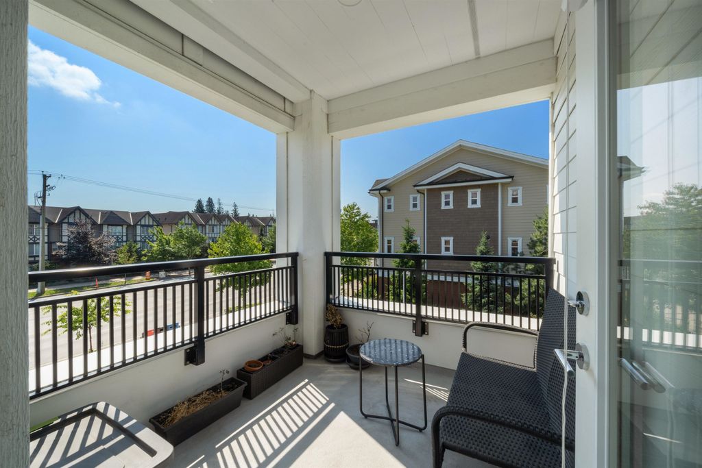 listing image 1104092342700812901