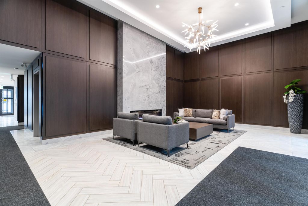 listing image 1108306778492288134