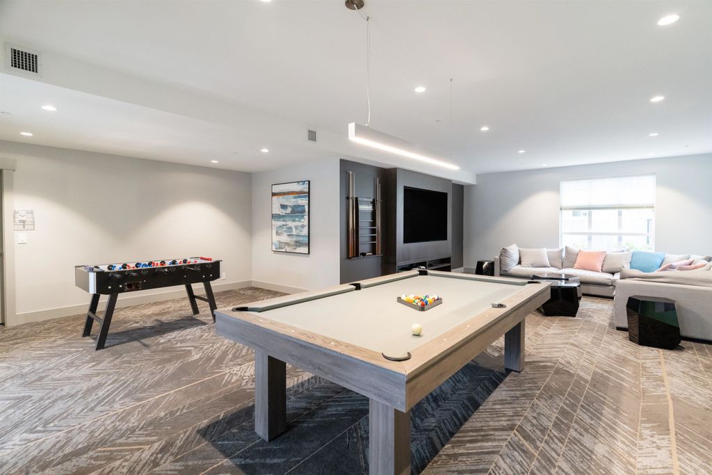 listing image 1103823279412525485