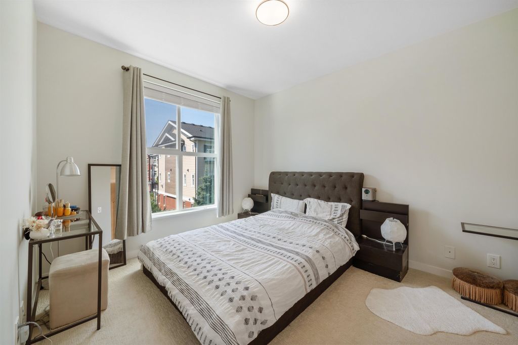 listing image 1101097130988593383