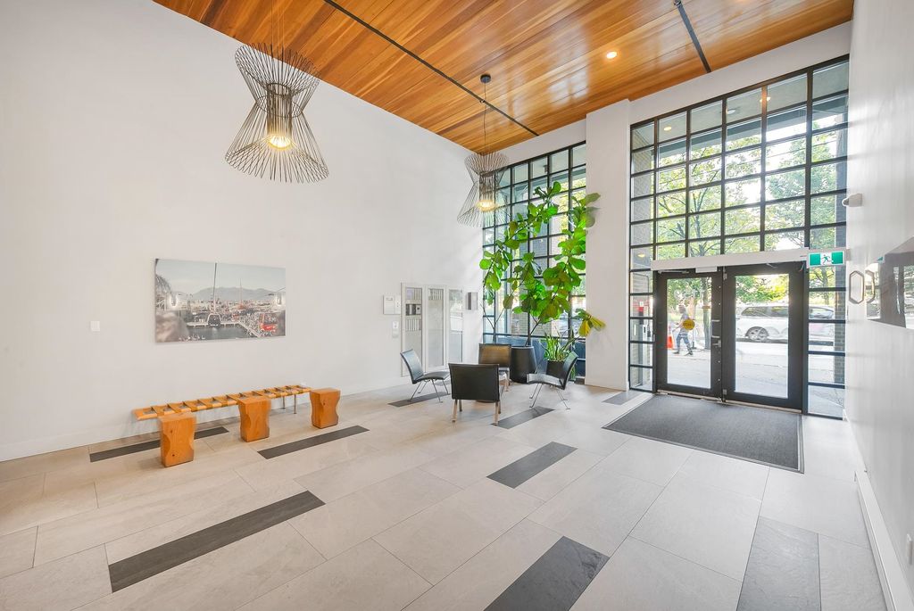 listing image 1107306290791682697