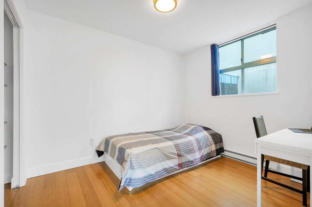 listing image 1103521672977074632