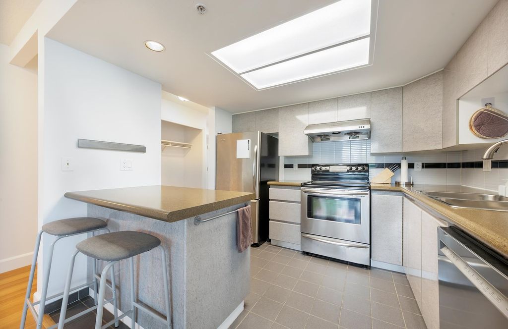 listing image 1108555995341689051