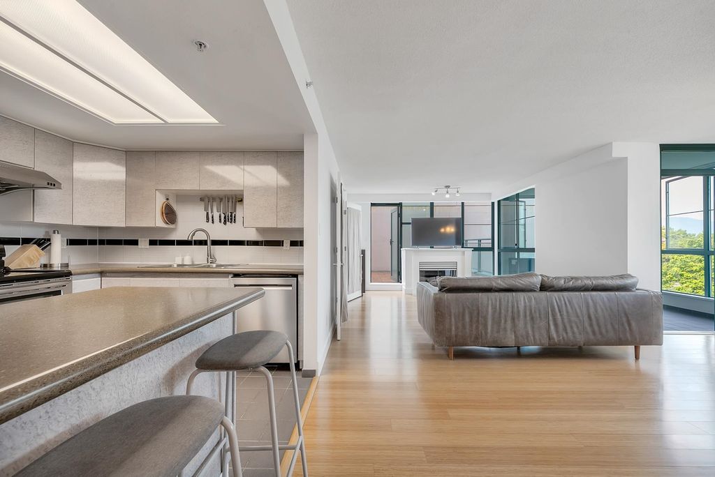 listing image 1107605466758213049