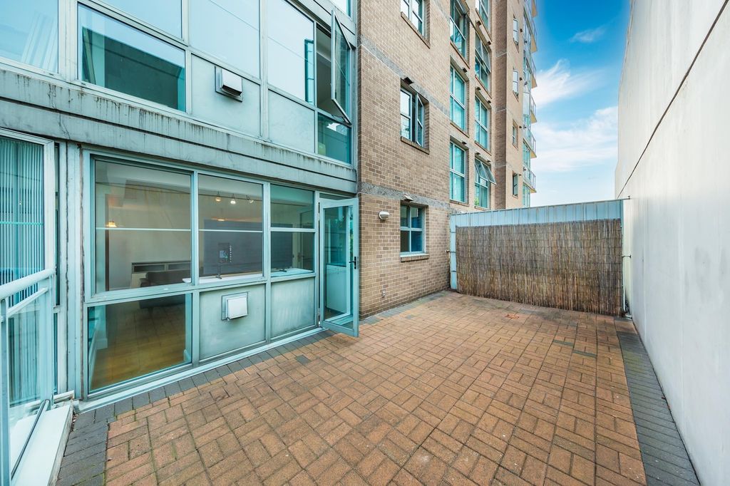 listing image 1109000564425239774