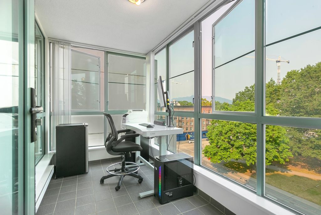 listing image 1104037704963902076