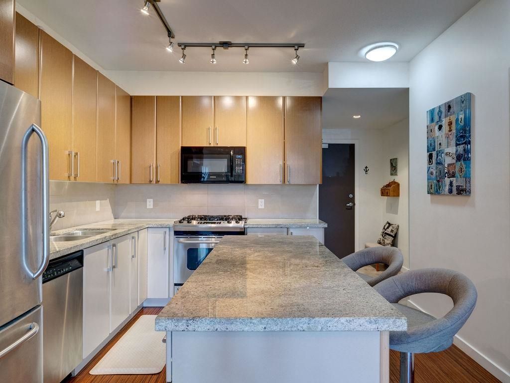 listing image 1107292932598674177