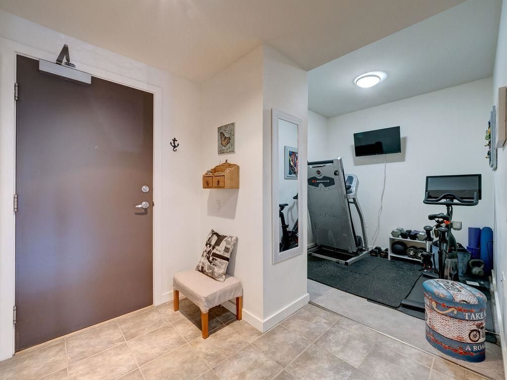listing image 1104267523003299902