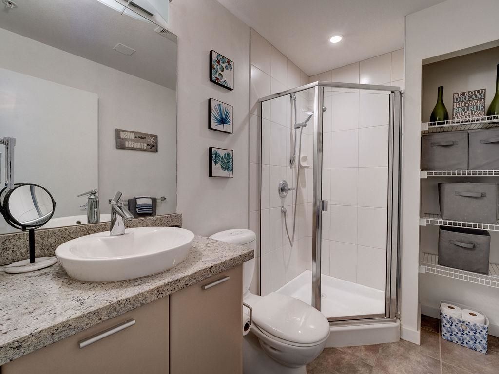 listing image 1103125640172475829
