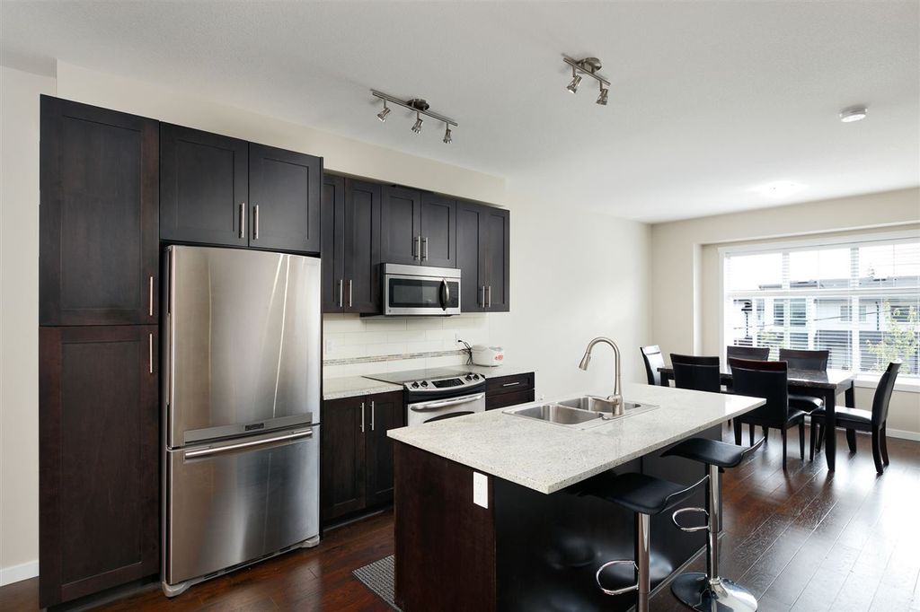 listing image 1107554140381154455