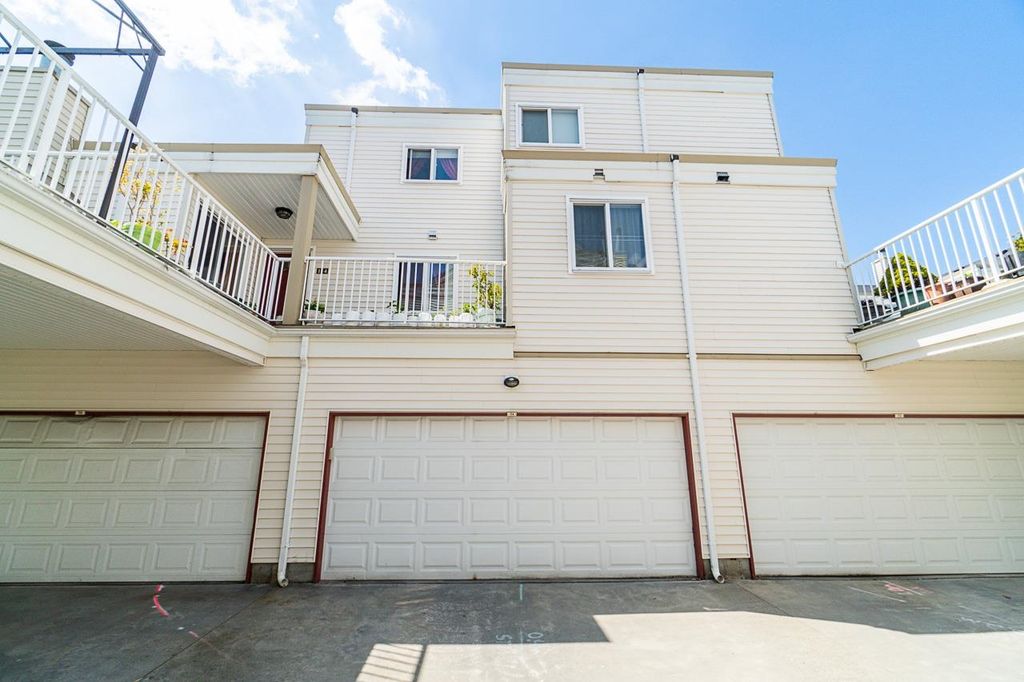 listing image 1100500621476738337