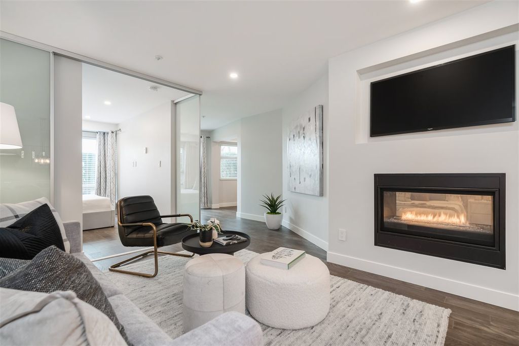 listing image 1107359935515855785