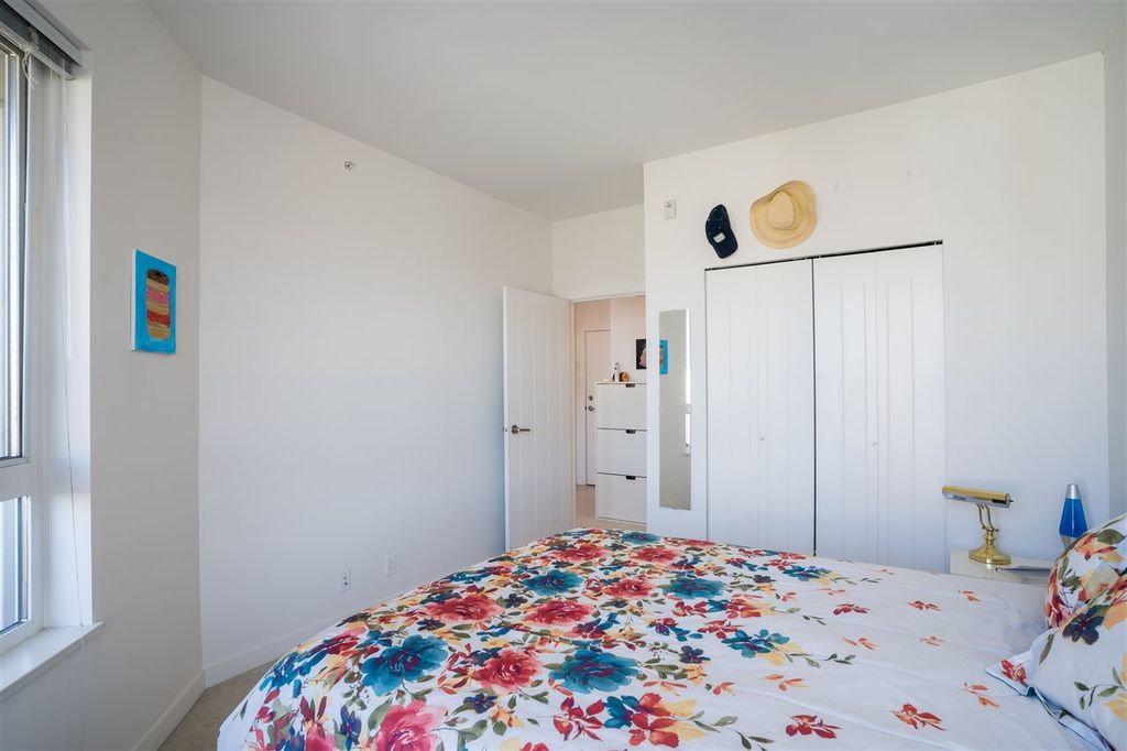 listing image 1106637534747821174