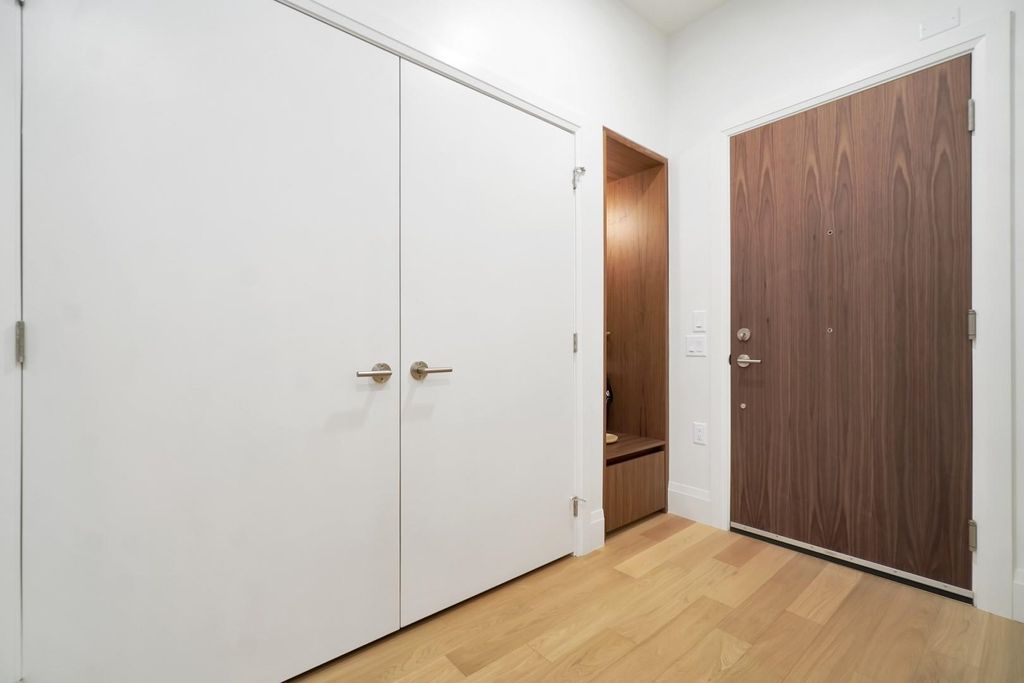 listing image 1106707949157832743