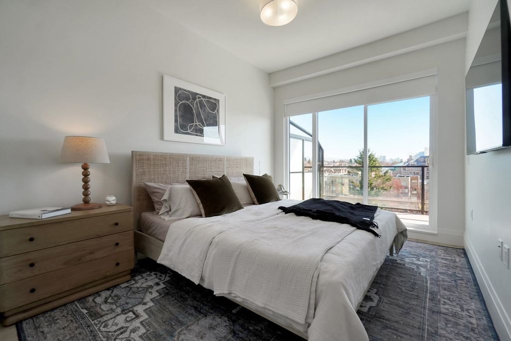 listing image 1107742199423785975