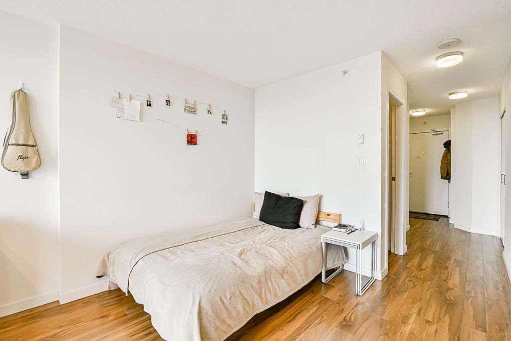 listing image 1102309134028718148